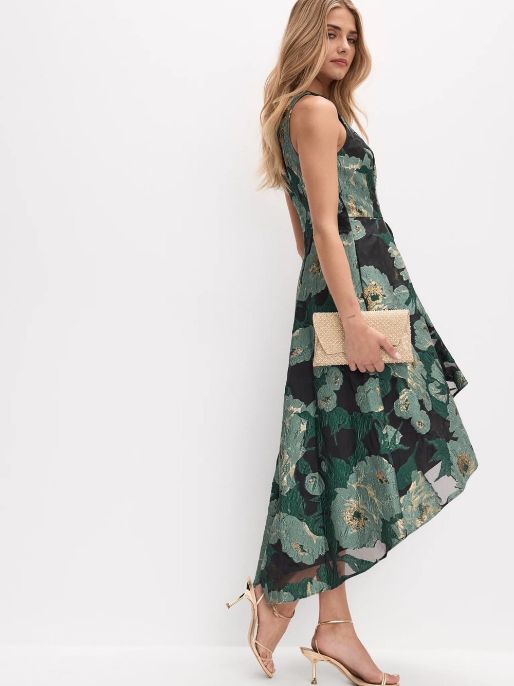Adrianna Papell - Floral
Jacquard Dress